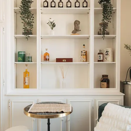 Le Nid Parisien Apartment *